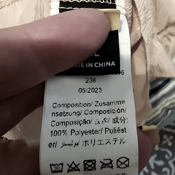 SHEIN Women's Tie Front Ruffle Puff Sleeve   Boho Inspired Crop Top NWOT ✨️ - Picture 11 of 11